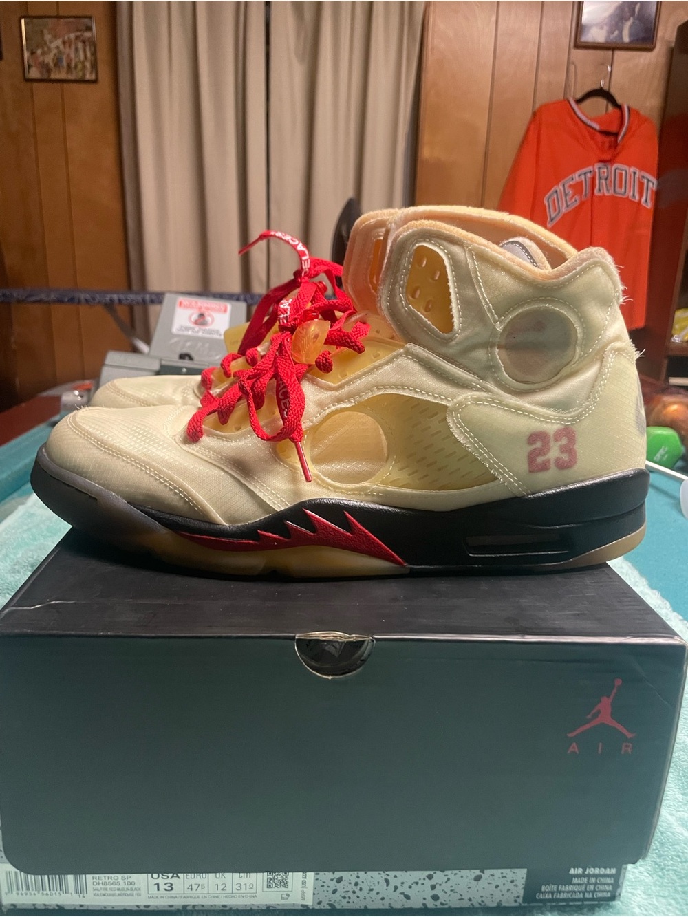RARE Jordan 5 Off White Men’s Basketball Shoe Size 13 READ DESCRIPTION